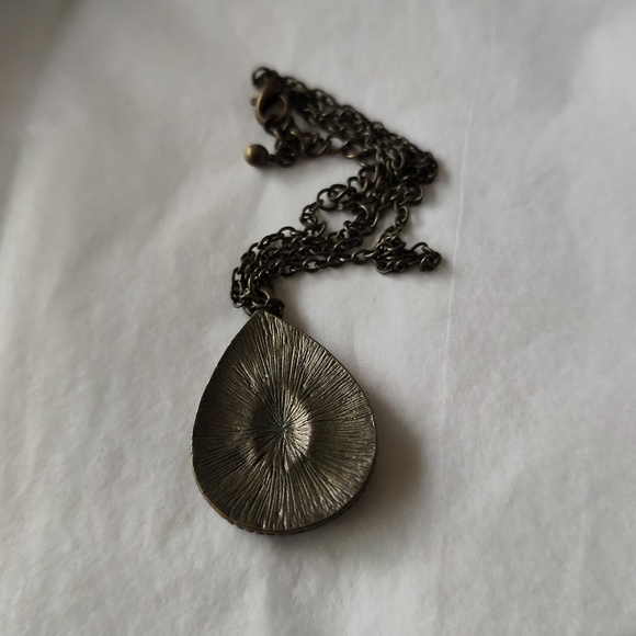 3/$20💗Vintage Teardrop Pendant Necklace Lobster Clasp - Picture 6 of 7